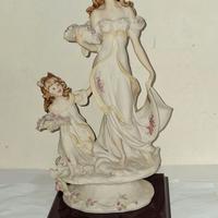 Giuseppe Armani Rosebuds art.1124 - Donna con bamb