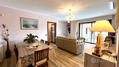 Pressi Las Tronas esclusiva soluzione con terrazzo