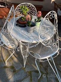 Sedie 4 e tavolo giardino