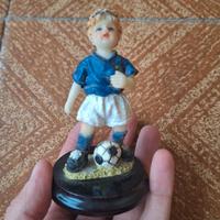 Statuetta calciatore