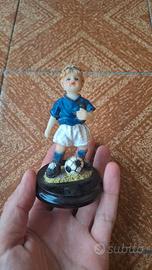 Statuetta calciatore