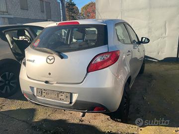 posteriore mazda 2 del 2013 2014 per ricambi