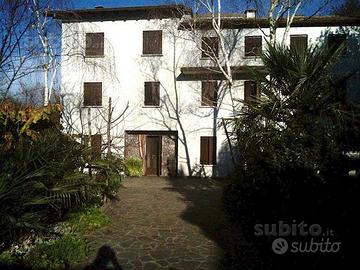 Casa indipendente con terreno