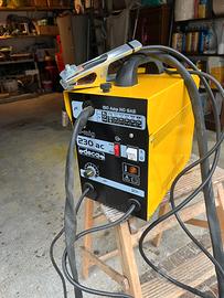 Saldatrice Elettrica Potenza 1,0 kW Tensione V22 F