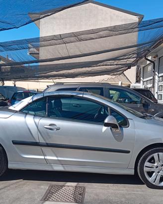Peugeot 207 1.6 VTi 120CV CC Féline cabriolet