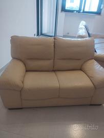 divano 2 posti