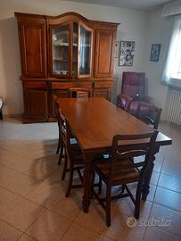 Mobile vetrina + tavolo +6 sedie