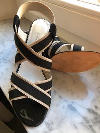 Sandalo lavorazione artigiana