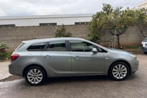 Opel Astra Sports Tourer Cosmo