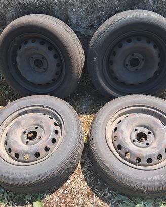 ruote ferro 14 pollici 4×100 Renault Nissan ecc