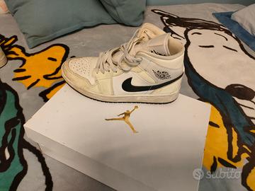 Nike Jordan bianco beige n.40