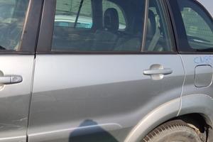 Porta posteriore sinistra TOYOTA RAV 4 del 2004