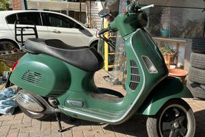 Vespa GTS 300 del 2008