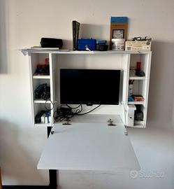 Scrivania a parete con vano richiudibile