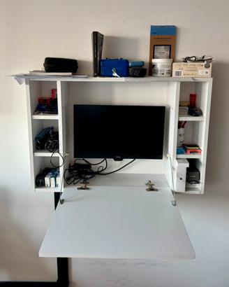 Scrivania a parete con vano richiudibile