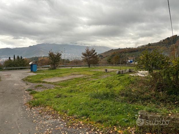 Terreno 1200mq fronte strada