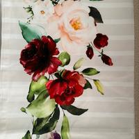 Tovaglia floreale beige e rosso