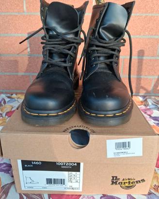 Dr. Martens anfibio colore nero misura 38