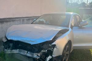 Audi A5 incidentata
