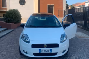 Auto fiat grande punto anno 2008