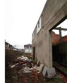 Immobile in asta di 823 m² a Malnate