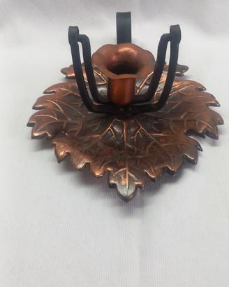 Portacandela in rame a forma di foglia