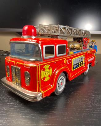 Fire Truck in latta Made in Japan Tin Toy anni ’60