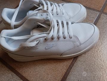 scarpe Nike bianche 