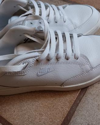 scarpe Nike bianche 