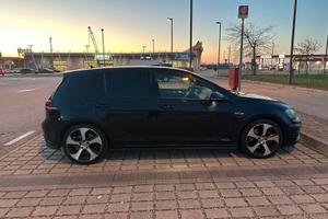 Volkswagen Golf 7 GTI
