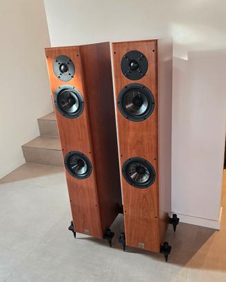 vienna acoustics mozart grand SE