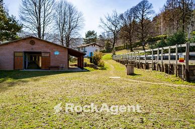 TENUTA CON CASA INDIPENDENTE, SCUDERIA, 72.000 MQ