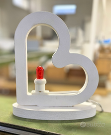 Lampada Artigianale a Cuore in Legno