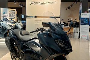 Yamaha TMAX 560 Tech MAX ( patente A2 )