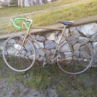 vecchia bici da corsa funzionante