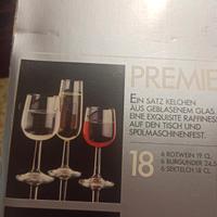 18 bicchieri a calice  in tre misure in vetro soff