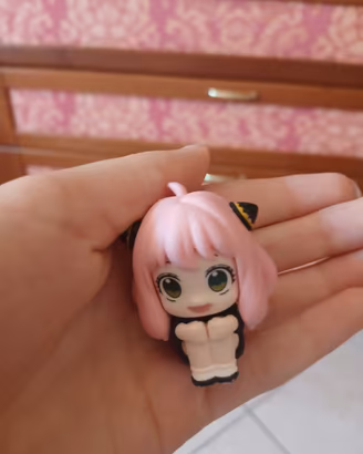 Action figure anya