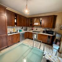 Cucina angolare in legno