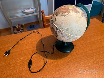 Mappamondo illuminato anni 90