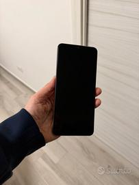 Smartphone realme modello RMX3834