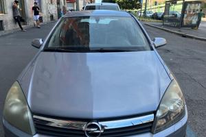 Opel Astra 3 serie 1600 16v benzina