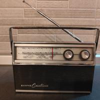 Radio portatile vintage Sanyo Cantino anni ’60/’70