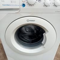 lavatrice Indesit 