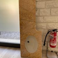 Lavabo in marmo rosa