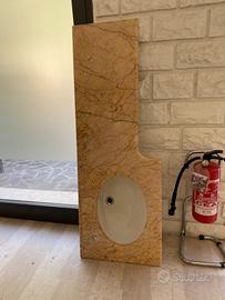 Lavabo in marmo rosa