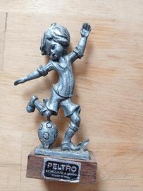 CALCIATORE PELTRO CESELLATO A MANO MADE IN ITALY