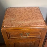 N.2comodini in arte povera con piano di marmo rosa