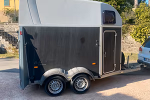 Trailer trasporto cavalli  Humbaur Balios Spirit