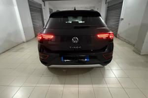 T-ROC EDITION PLUS  PARI AL NUOVO 6000km