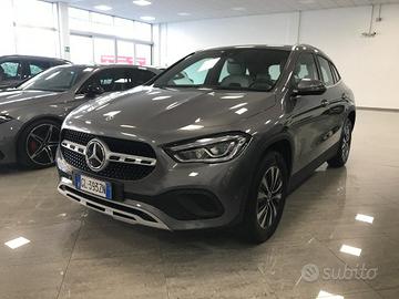 MERCEDES-BENZ GLA 250 e hybrid Plug-in Business